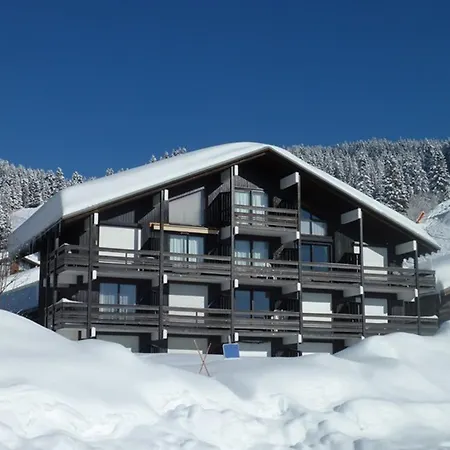 - Avec Garage Pour 4-5 Personnes, Ensoleille, Vue Sur Pistes, Non Fumeur - Fr-1-293-152 * Les Saisies