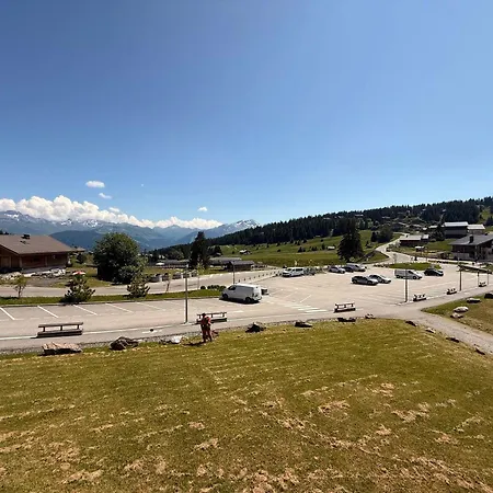 - Avec Garage Pour 4-5 Personnes, Ensoleille, Vue Sur Pistes, Non Fumeur - Fr-1-293-152 *