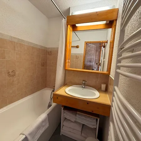 Rénové 4 Personnes, Balcon Sud, Garage Inclus - Fr-1-293-152 * Les Saisies